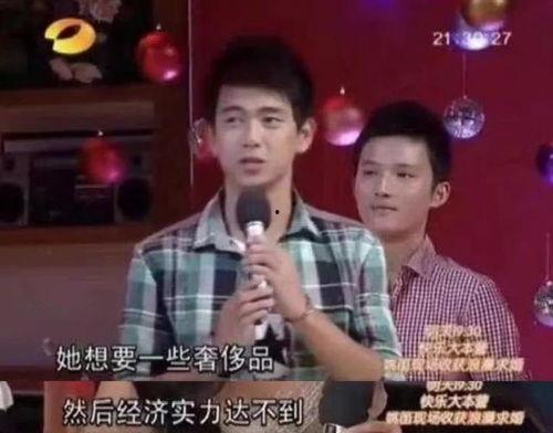 年末娱乐圈吃瓜,明星秘闻、恋情曝光，年度精彩瞬间回顾